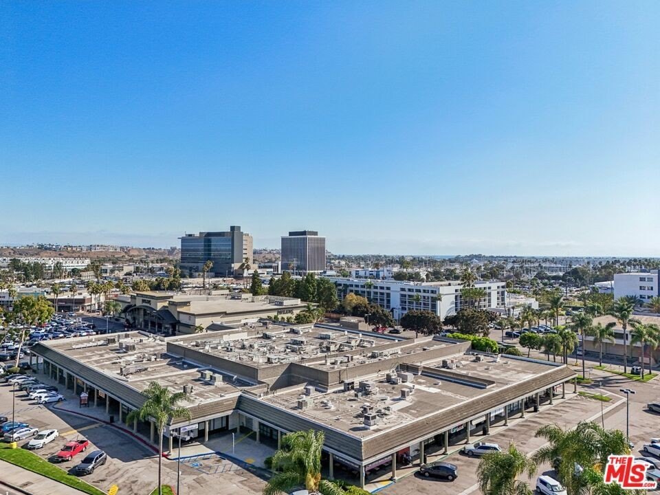 Aerial view of Villa Velletri, Marina del Rey