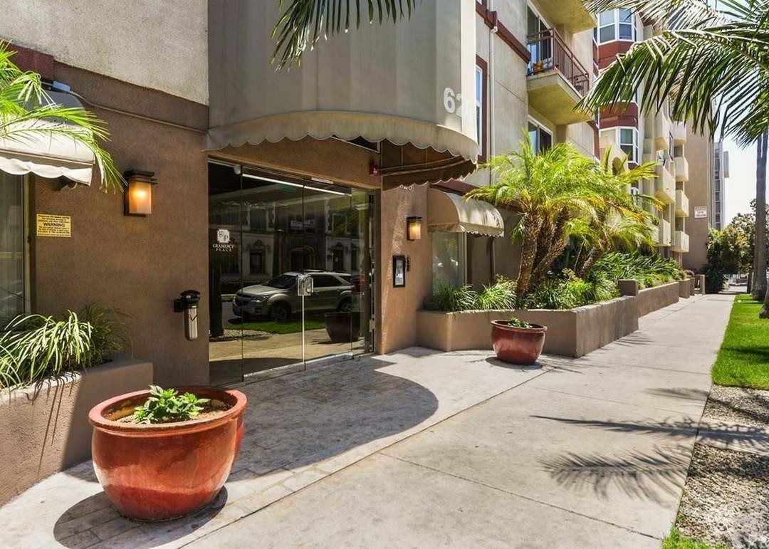 Exterior of 620 S Gramercy Pl at 620 S Gramercy Pl, Los Angeles