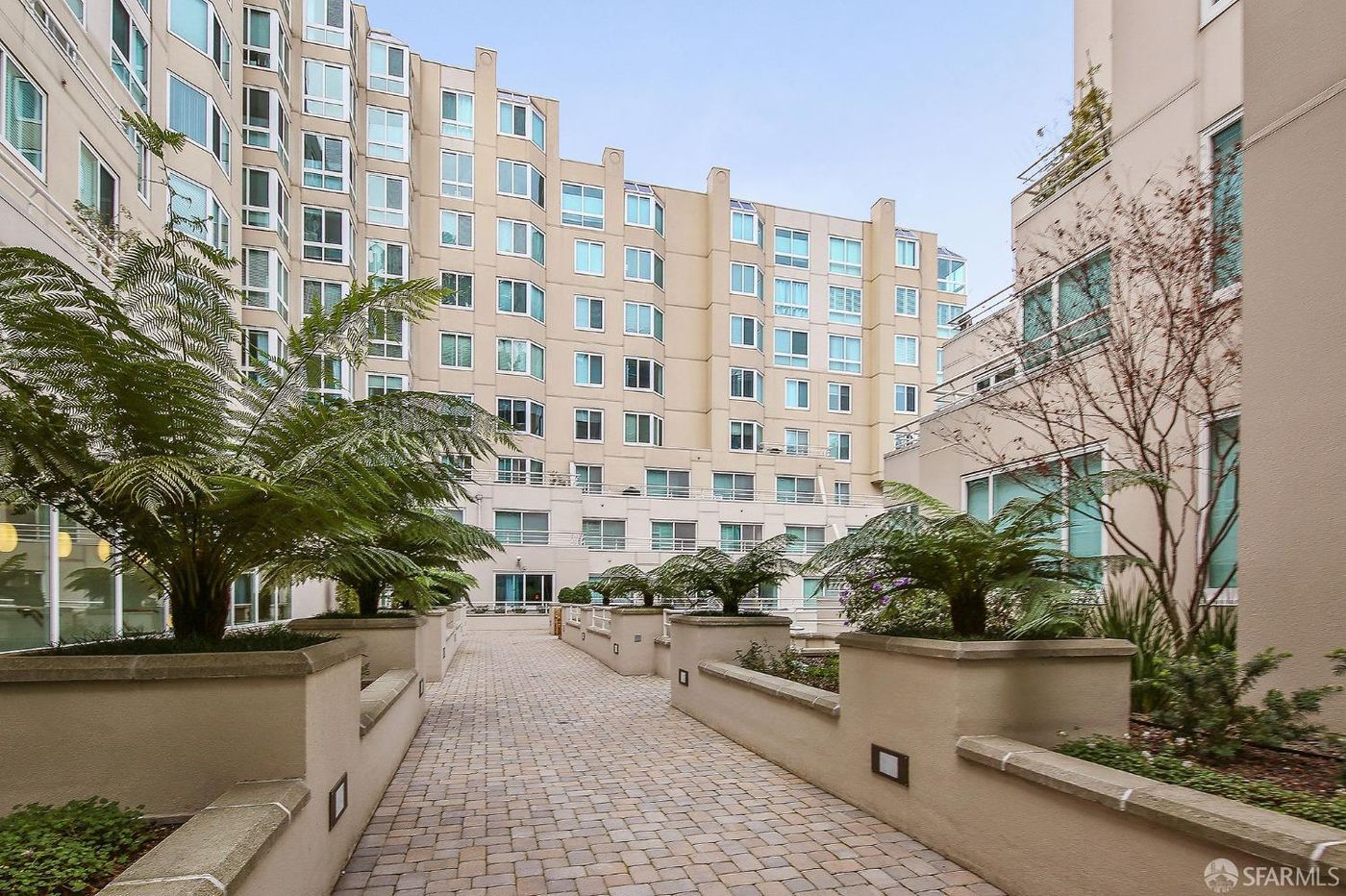 Courtyard at Parc Telegraph, 240 Lombard Street, San Francisco